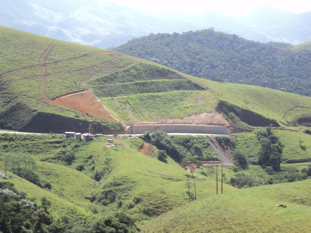 Rio Claro RJ 155 KM 34,5.JPG