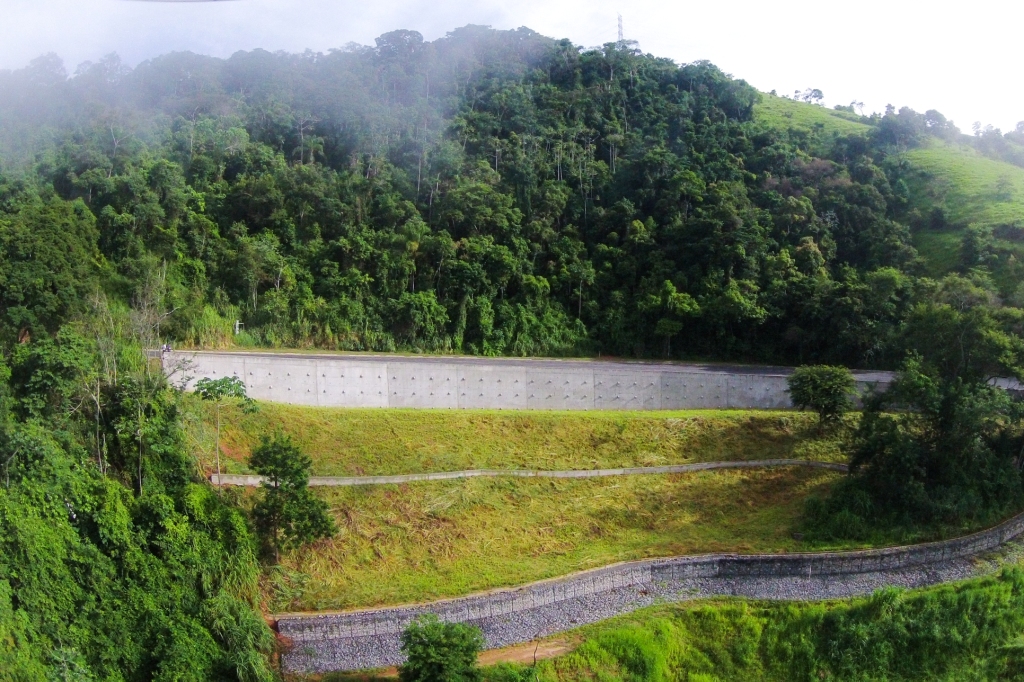 RJ 160 KM-42 - CANTAGALO (3).jpg