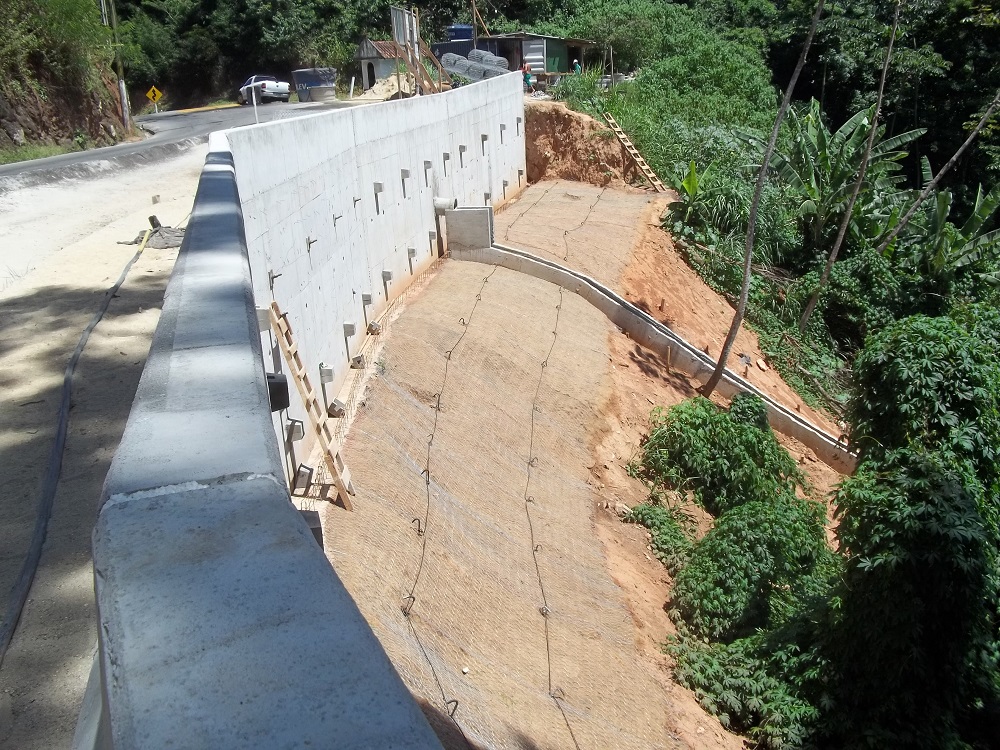 PAULO DE FRONTIN KM-2 (2).JPG