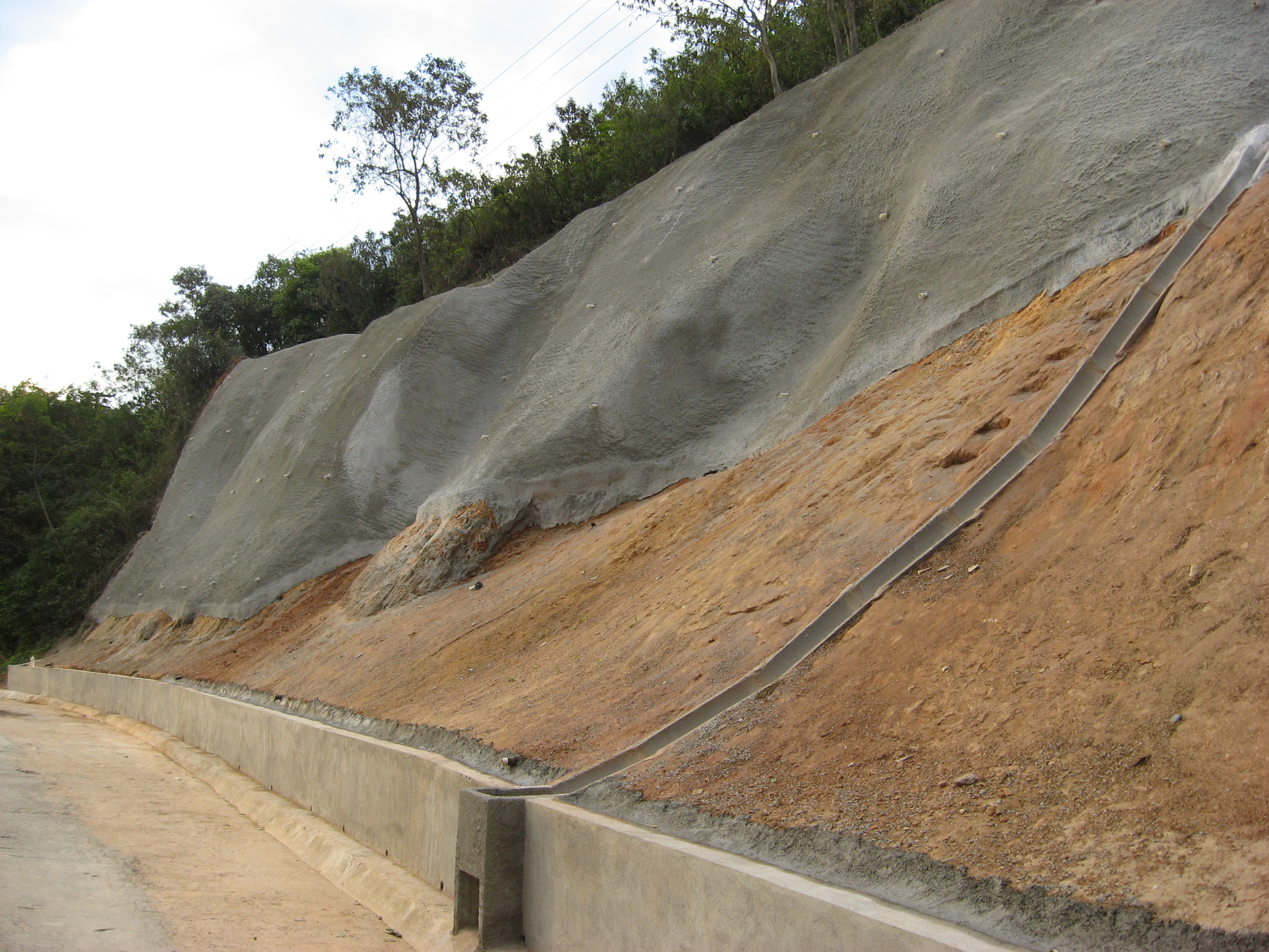 Solo Grampeado - Via Lagos (1).JPG