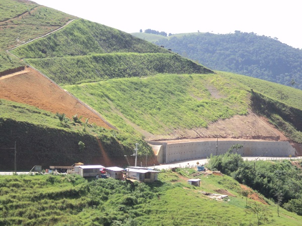 Rio Claro RJ 155 KM34,5 (1).JPG